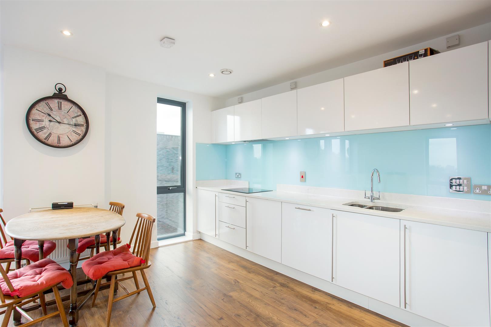 2 bed property in Hierro Court, Stepney